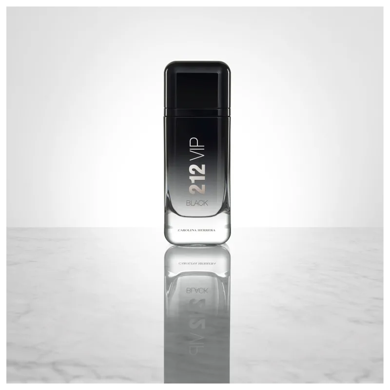212 VIP Black Carolina Herrera Eau de Parfum